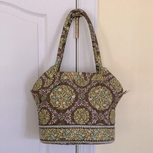 Perfect year round shoulder bag